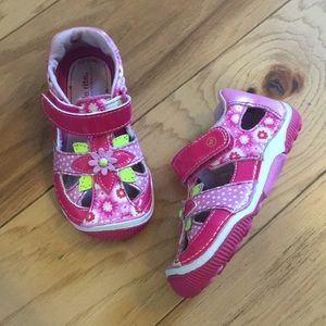 little girls stride rite sandals 6.5